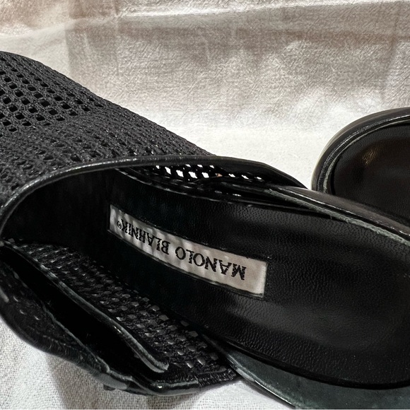 Manolo  Blahnik 4.5” Black Netting Shoe Sz 6 - Picture 7 of 9